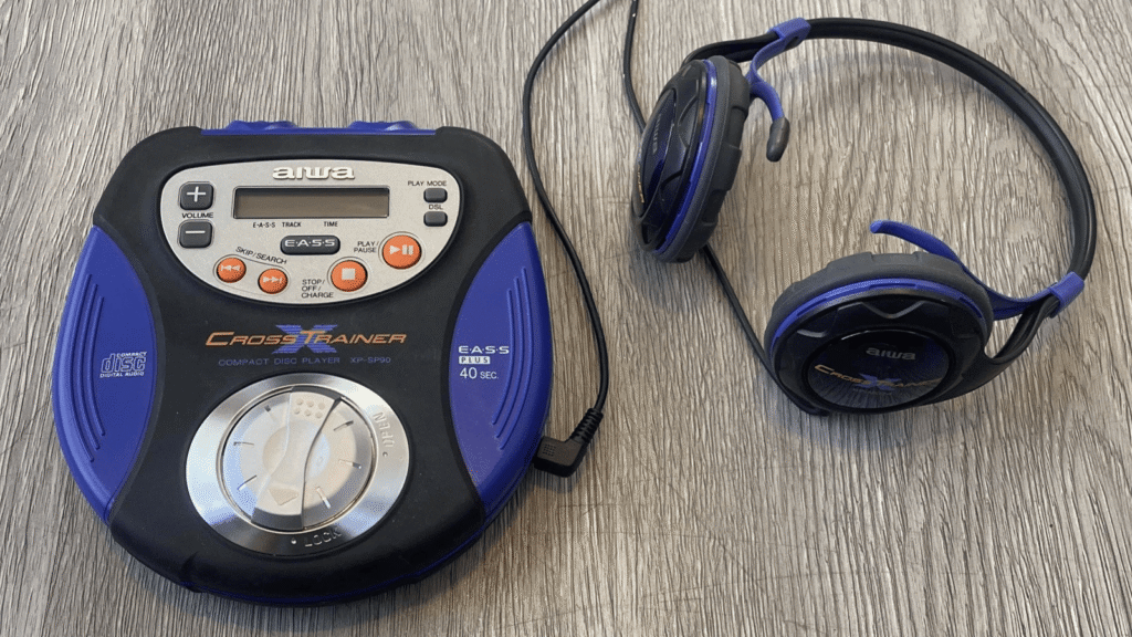 Vintage 1999 AIWA Cross Trainer XP-SP90 discman